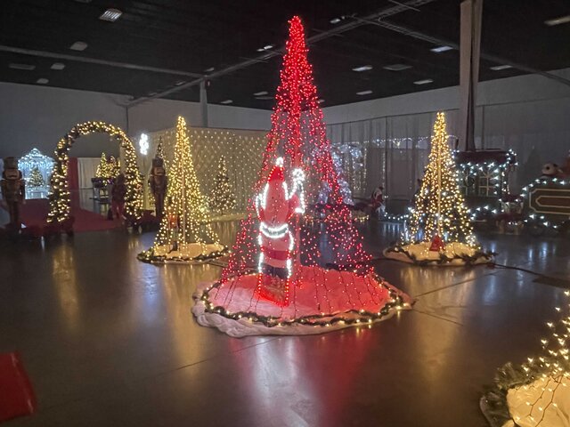 C-12' AND 8' LED TREES