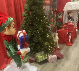 Santa's Elfs Working